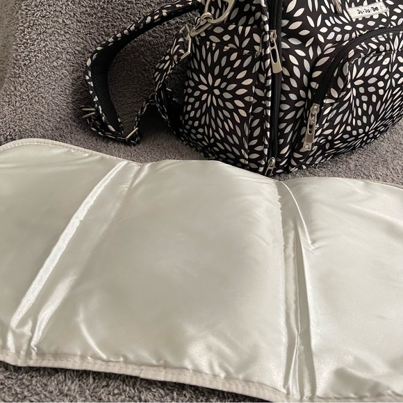 Jujube BFF Platinum Petals Diaper Bag Backpack - Picture 5 of 16